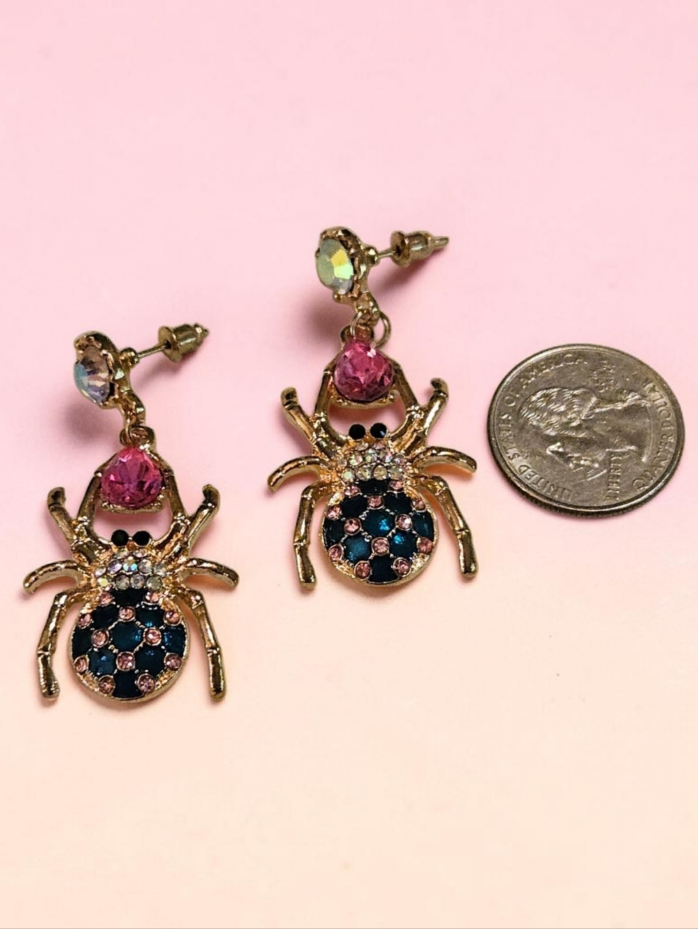 🕷️🩷💙Colorful Spider Earrings - NWOT - Picture 2 of 3